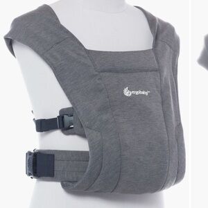 Ergobaby Charcoal Embrace